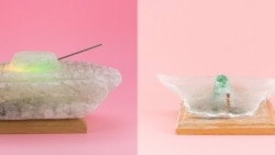 Зліва соляна лампа у вигляді танка в 2016 році, справа – кілька днів тому