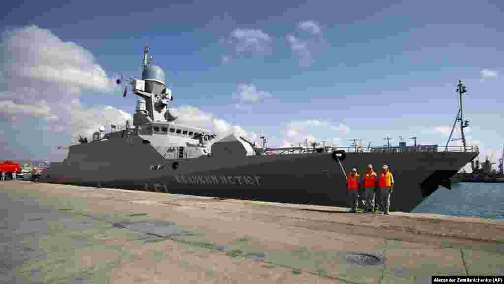  Ruska korveta usidrena u Tartusu u septembru 2019. Zamjenik ruskog ministra vanjskih poslova Mihail Bogdanov rekao je ruskim medijima 13. decembra: "Baze su još uvijek tamo, gdje su uvijek bile, na teritoriji Sirije. Za sada nisu donesene nikakve druge odluke." 