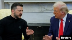 Donald Trump i-a cerut lui Volodimir Zelenski să accepte rapid pacea acuzându-l că se joacă cu declanșarea celui de-al Treilea Război Mondial. 28 februarie 2025, Casa Albă, Washington DC. 