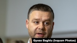 Primarul general ales al Bucurestiului, Ciprian Ciucu, în timpul unei conferințe de presă la sediul Primăriei Sector 6, Bucuresti. 8 decembrie 2025.