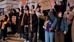  Bulgarii ies din nou în stradă, cerând un nou guvern