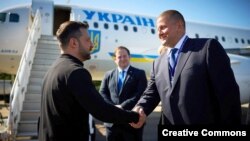 Президент України Володимир Зеленський і посол України у Великій Британії, екскомандувач ЗСУ Валерій Залужний. Велика Британія, 18 липня 2024 року