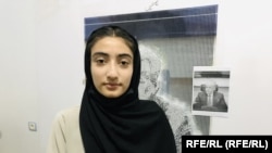 دیانا عضو تیم رباتیک دختران ولایت هرات