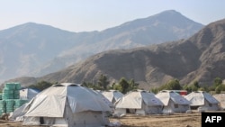 د کونړ په څوکۍ ولسوالۍ کې د زلزله ځپلو لپاره موقتي کیمپ جوړ شوی دی - د سېپټېمبر اتمې انځور