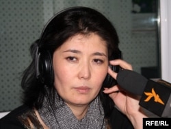 Гүлжамал Султаналиева.