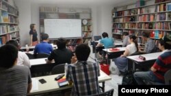 Токиода татар теле дәресе