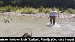 Zamućena voda rijeke Ćehotine u Pljevljima, sjever Crne Gore, 23. jun 2025.