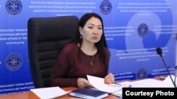 Анара Султангазиева.