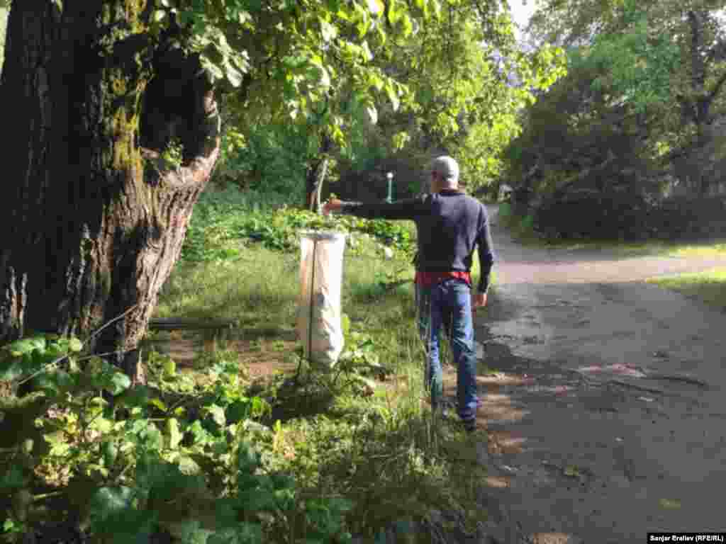 Адамдар токой ичине таштанды үчүн ар кандай кутуларды жасап коюшкан. &nbsp;