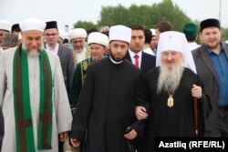 Кунаклар арасында Татарстан митрополиты Феофан атакай да бар иде