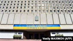 Наразі в Україні опрацювали 18 893 769 голосів