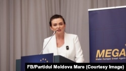 Victoria Furtună vorbește la conferința Make Europe Great Again (MEGA) de la Chișinău.