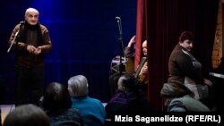 საახალწლო კონკურსისთვის მზადებაზე ჰუმანიტარულ კავშირ „კათარზისში"