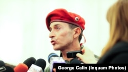 Stelian Ion spune că nu se poate face o comparație între actuala șefă a Comisiei Juridice din Camera Deputaților care l-a apărat pe Nuțu Cămătaru și el care a locrat pentru o avocată care îl apăra pe Radu Mazăre