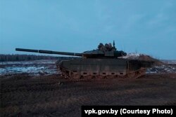 Мадэрнізаваны ў Беларусі савецкі танк Т72БМ2. Фота Мінабароны Беларусі