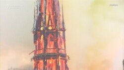 Un mare incendiu distruge Catedrala Notre Dame la Paris