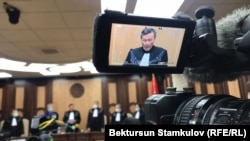 Карыбек Дүйшеев.