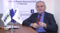 Комментарии Абдумалика Кодирова о законе "Об основателе мира и национального единства - Лидере нации"