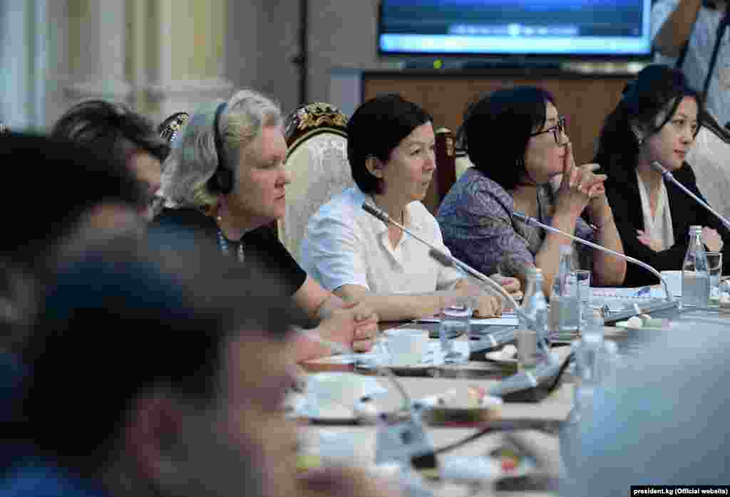 Касаясь борьбы с&nbsp;коррупцией, Глава государства отметил, что она не&nbsp;должна превращаться в&nbsp;&laquo;кампанейщину&raquo;.&nbsp;