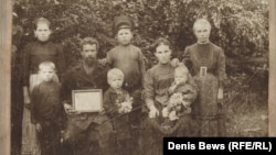 Семья Казанцевых накануне ссылки в Сибирь