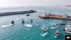 Швидкісні катери Корпусу вартових ісламської революції під час навчань в Перській затоці. Серпень 2023 року (фото ілюстраційне)