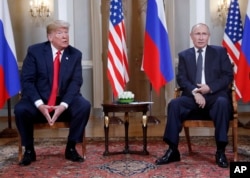 Trump s-a lăudat cu relația bună pe care o avea în trecut cu Putin, dar spune că omologul său rus își ruinează țara prin războiul din Ucraina și trebuie să vină la negocieri.