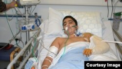 احمد نوازد پېښور پر ارمي پبلک سکول برید کې سخت ژوبل شوی وو