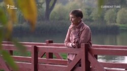 Білорусь. Рідні політв'язнів чекають на звільнення родичів із в'язниць