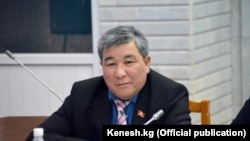 Рыскельди Момбеков.