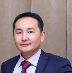 Айбек Мырза.