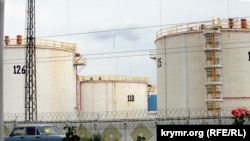 Нафтобаза у Феодосії, архівне фото