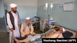 مردم میگویند که میزان ارائه خدمات در بسیاری از شفاخانه ها و کلینیک ها کاهش یافته است