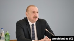 აზერბაიჯანის პრეზიდენტი ილჰამ ალიევი საერთაშორისო ფორუმზე “ახალი მსოფლიო წესრიგის პირისპირ”. 2025 წლის 9 აპრილი 