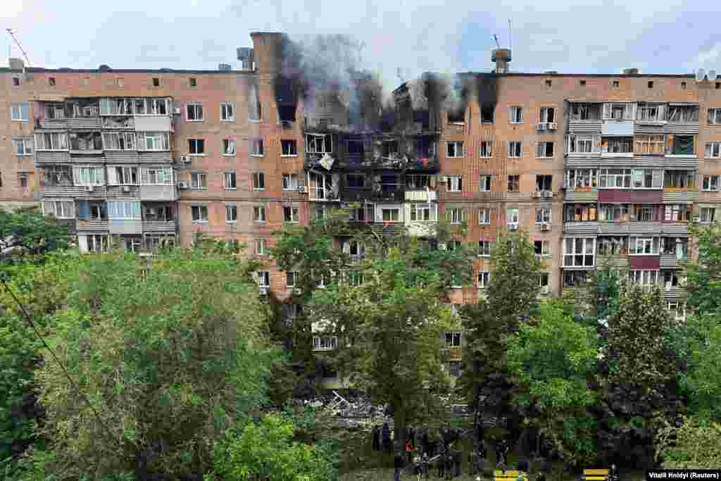 «Загалом ворог атакував Харків 53 БпЛА типу «Шахед», чотирма КАБ і ракетою», – вказав Синєгубов