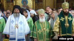 Mitropolit Makedonske pravoslavne crkve – Ohridske arhiepiskopije (MPC-OA) Petar, na liturgiji sa ruskim patrijarhom Kirilom u Moskvi u manastiru "Sveti Sergije Radonješki", u blizini Moskve, 8. oktobar 2025.