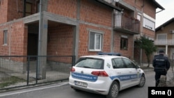 Kuća u kojoj su pronađena djeca za koje vlasti sumnjaju da su žrtve trgovaca ljudima, Brčko, Bosna i Hercegovina, 26. februar 2025.