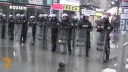 Policia arreston Albin Kurtin dhe aktivistët