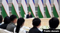 Президент Шавкат Мирзиёев раислигидаги ёшлар сиёсатига бағишланган видеоселектор, июнь, 2024 