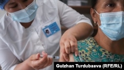 Коронавируска каршы эмдөө.