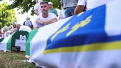 'Djecu smo odgojile da ne mrze': Obilježena 30. godišnjica genocida u Srebrenici