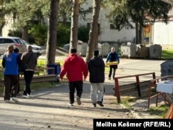 Kampi për migrantë, Bllazhuj.