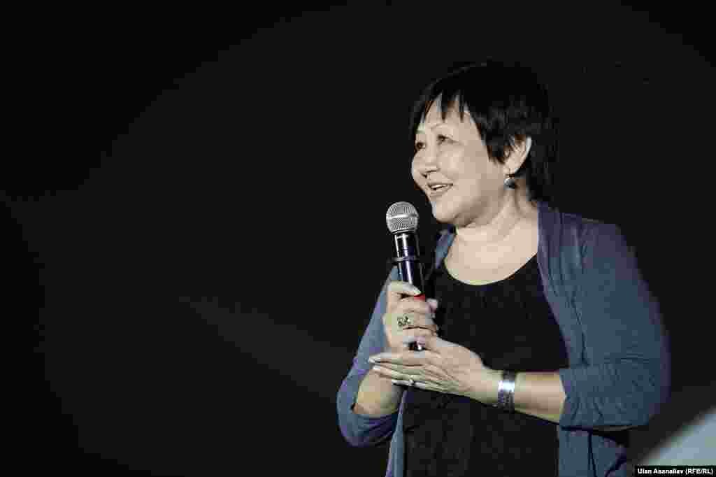 Фестивалды уюштуруп жаткан &quot;Бир дүйнө - Кыргызстан&quot; коомдук уюмунун жетекчиси&nbsp;Төлөкан Исмаилова.