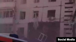 Türkmanabatda köp gatly jaýda bolan partlama iki gaty ýumurdy.