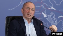 Armenia - Former President Robert Kocharian speaks at a news conference in Yerevan, February 17, 2025.