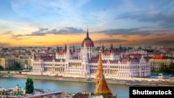 Guvernul Ungariei propune pași spre descentralizare.