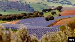 32 гектер жерди ээлеген солярдык электростанция. Португалия.  27-март 2007