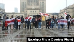 Варшавада Беларус оппозициясын колдоп акцияга чыккандар. 30-май, 2021-жыл.