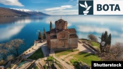 Kisha e Shën Gjonit afër liqenit të Ohrit.