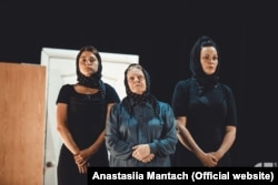 Репетиція вистави за п'єсою "Хлібне перемир'я" Сергія Жадана