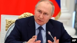 В ISW заявили, що наразі не бачать ознак того, що російський напад на країни Балтії є неминучим або ймовірним, але «Путін, можливо, створює інформаційні умови для майбутніх агресивних дій Росії за кордоном під приводом захисту своїх «співвітчизників»